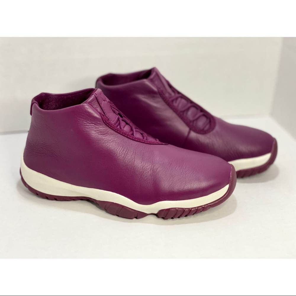Air Jordan Future Bordeaux Leather sz 8